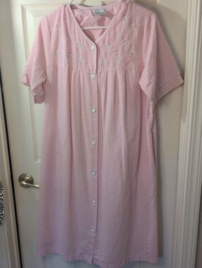 Miss Elaine Pink Checkered SEERSUCKER Snap House Dress Nightgown Robe Sz Sm